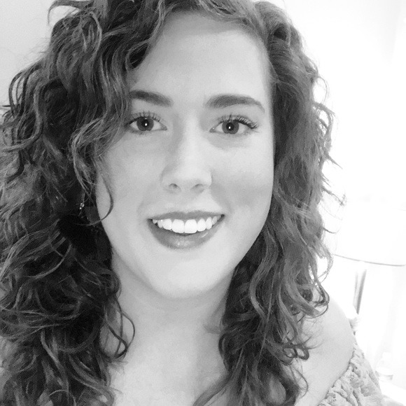 Meet your Posher, Julie - Picture 1 of 1